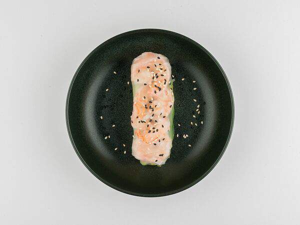 Chi Chi Asian Bistro - Фреш ролл с лососем