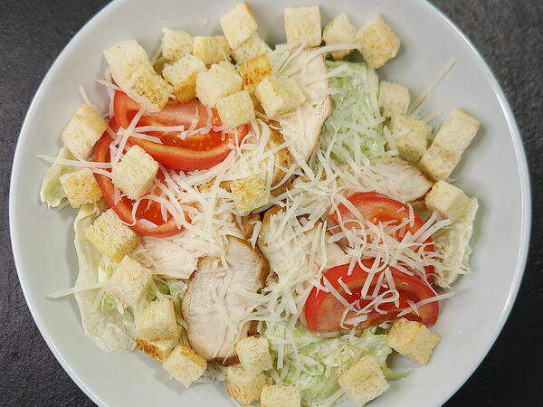 Plan B - Салат Цезарь с курицей