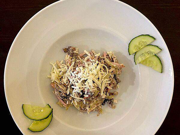 Хачапури и хинкали - Салат три мушкетера