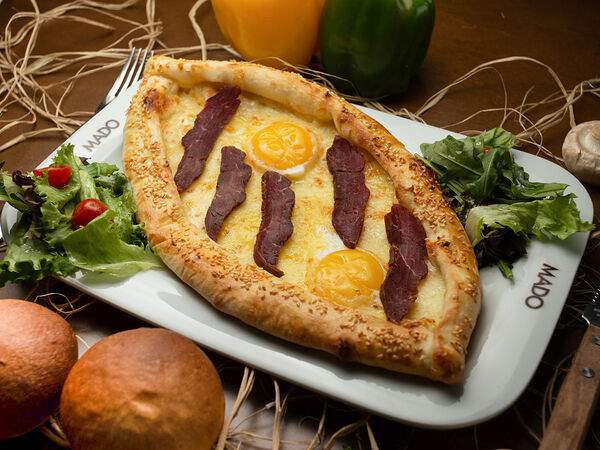 Mado - Пиде с мясом