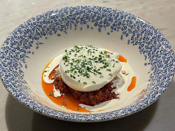 Oggi Bistro - Буррата с песто из вяленых томатов