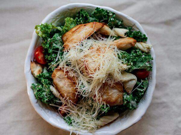 Всё сейчас хорошо - Цезарь с курицей