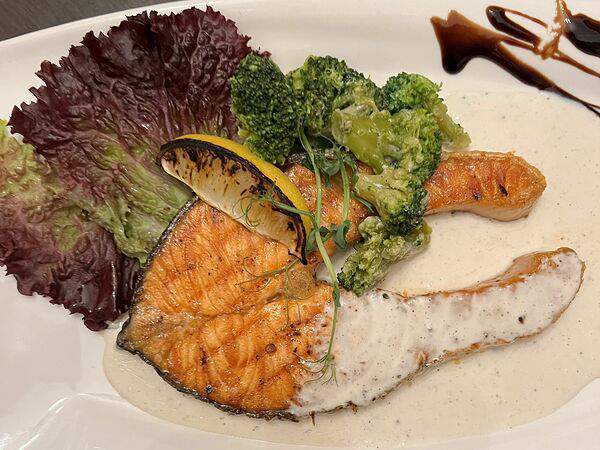 Vo Dvore - Стейк из семги