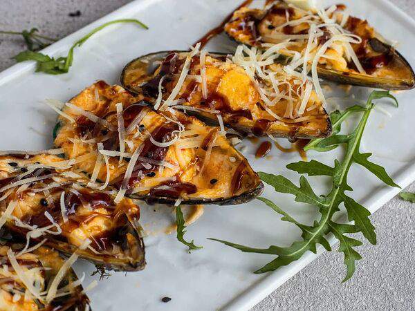 Пино - Мидии киви под соусом спайси