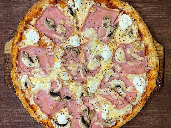 Pizzeria Italia - Деревенская маленькая