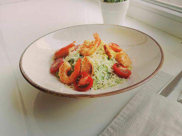 Pizza House Kitchen - Цезарь с тигровыми креветками