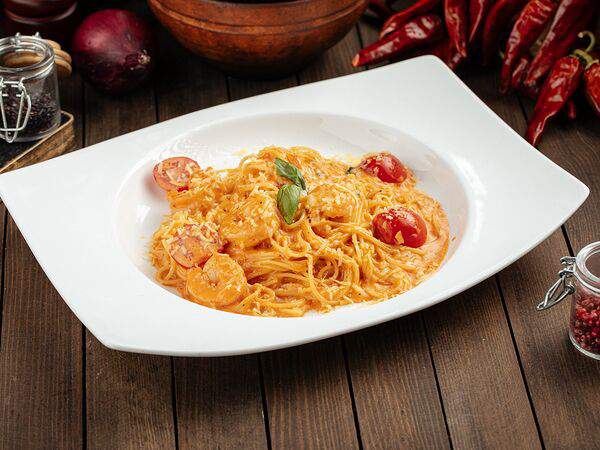 Ларисс Иванну Хачу! - Спагетти с креветками в томатно-сливочном соусе
