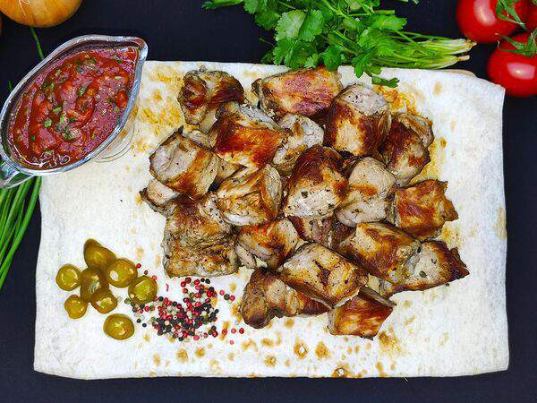 Гриль Хаус Hot - КорпПорция шашлыка Гости - В гости