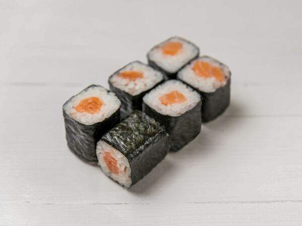 Суша - Ролл Маки Лосось