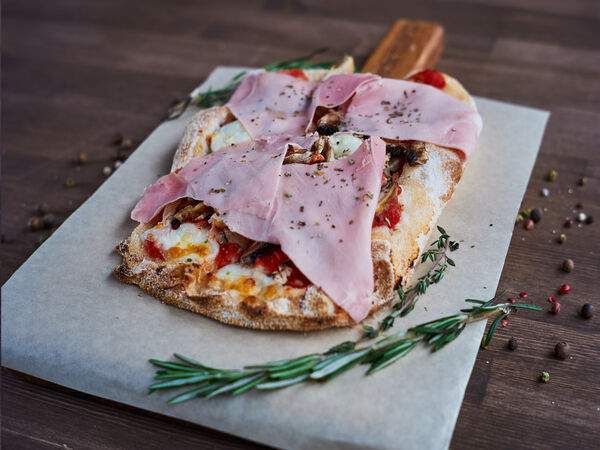 Grill & Pizza by Bottega Toscana - Пинса Итальянская ветчина с грибами
