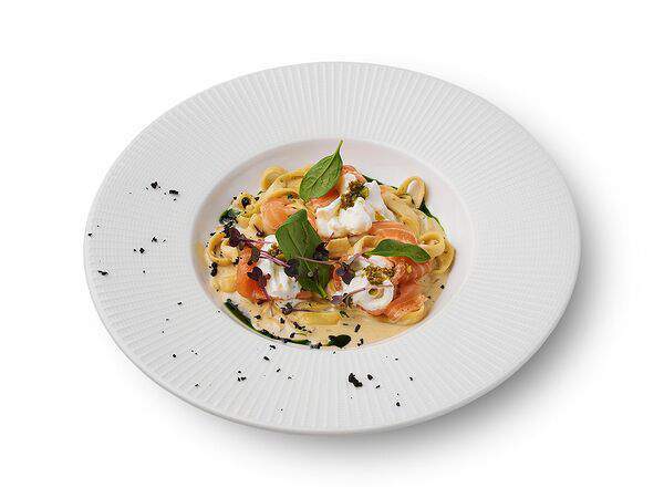 Portofino - Паста с лососем в сливочном соусе