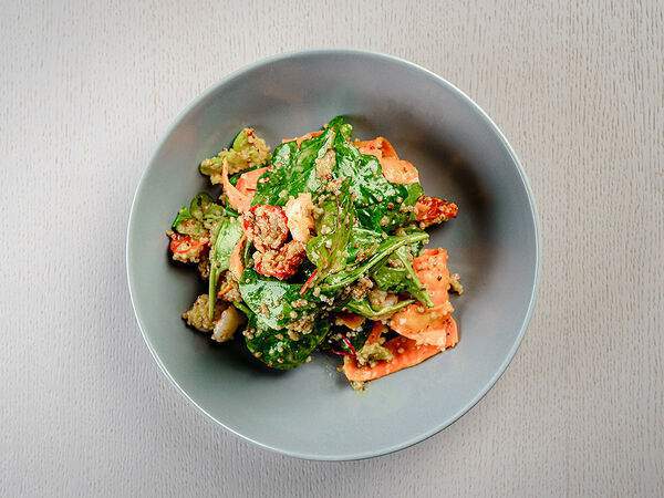 Formula coffee - Салат с киноа и креветками