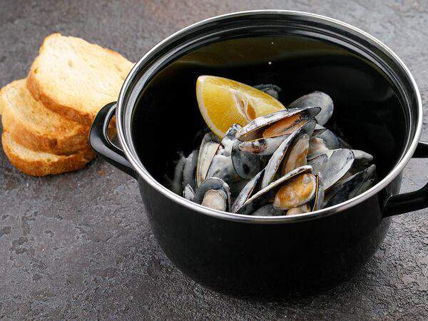 Ресторан Каре - Голубые мидии в соусе на выбор