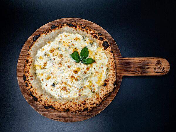 Mr. Fox - Пицца Четыре сыра