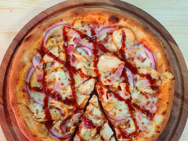 Crust Pie Pizza - Цыпленок барбекю