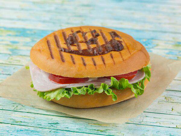 Синнабон - Панини с индейкой и сыром