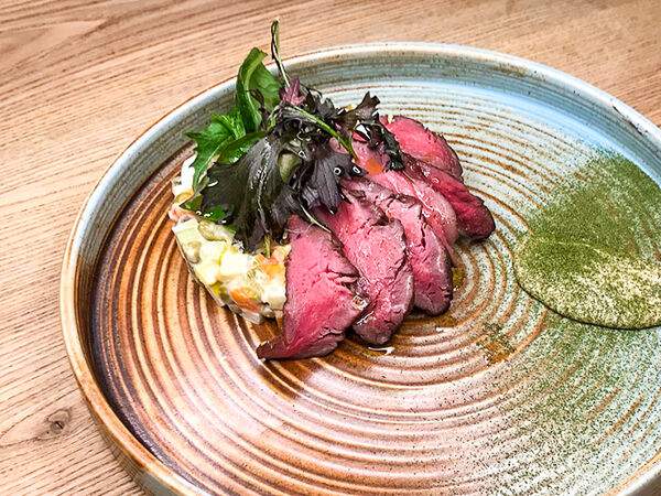 Голый Повар - Салат Оливье с тигровыми креветками и ростбифом