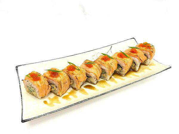 Asia Take - Ролл с опалённым лососем