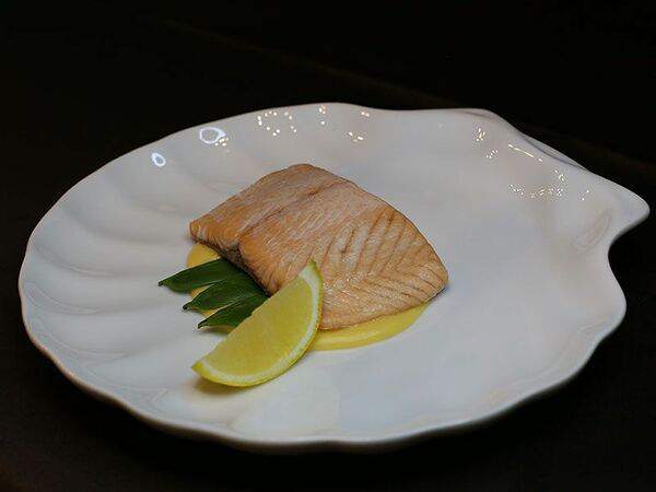 Ирис - Стейк из лосося на пару