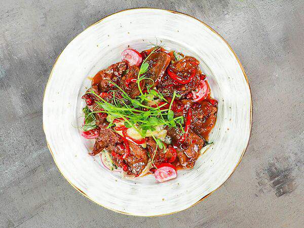 Джон & Джоли - Теплый салат с телятиной