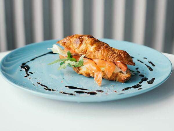 Космос - Круассан с лососем