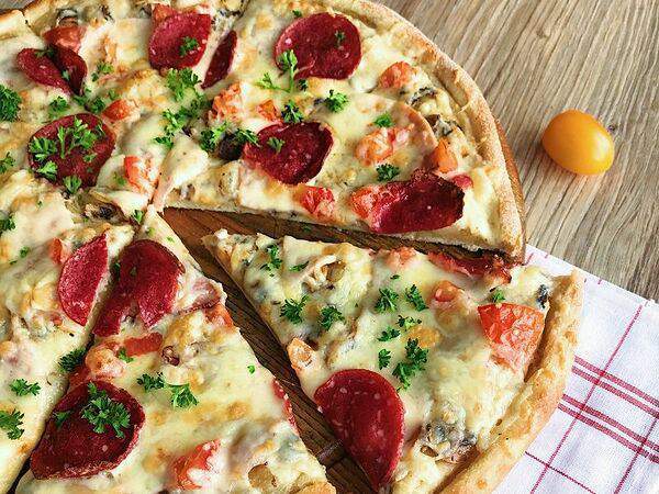 Mango - Мясное изобилие пицца