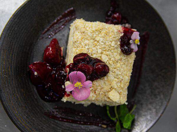 Birch - Наполеон с ягодами