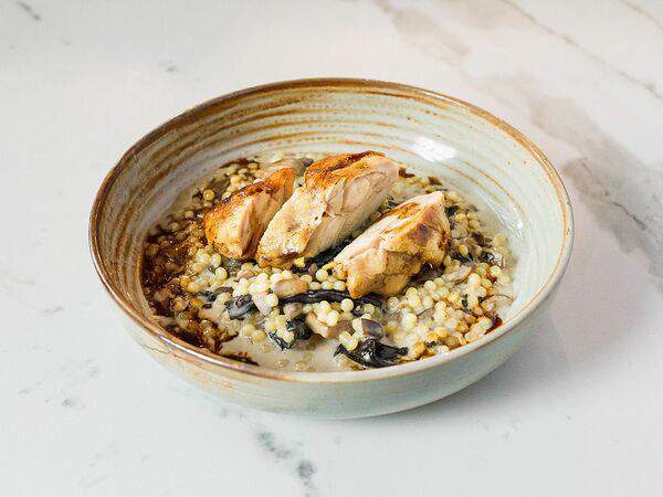 Гаврош - Бедро цыпленка с пастой птитим