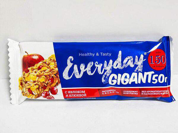 Baggins coffee - Батончик-мюсли EveryDay с яблоком и клюквой