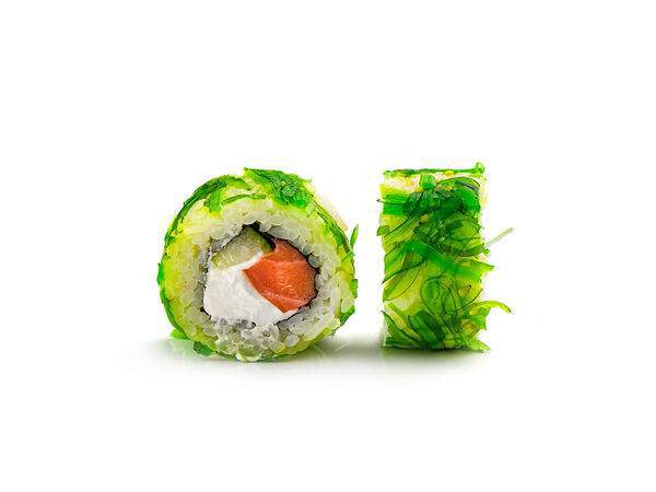 NaNe Panasian Сuisine - Ролл Чука с лососем