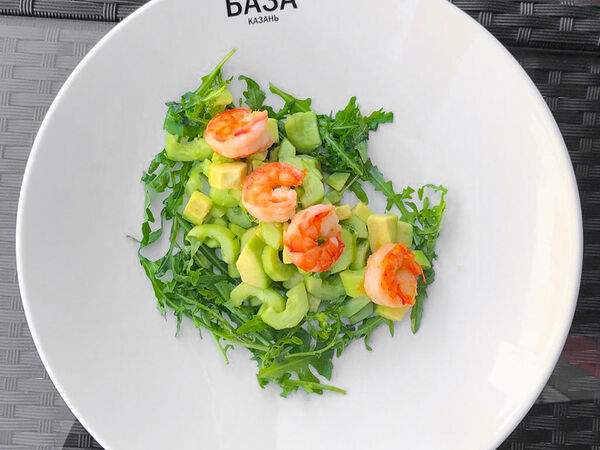 БАЗА - Салат из огурца и креветок