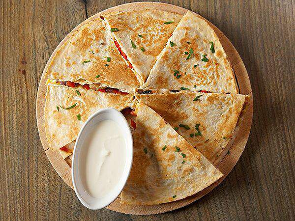 Hofo - Кесадилья с курицей