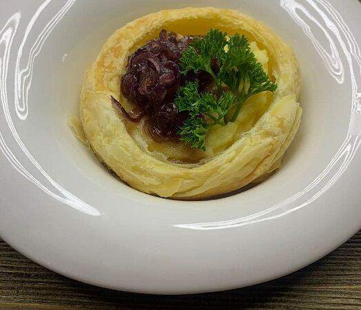 Верещагин - Вологодские волованы с картофелем и маринованным луком