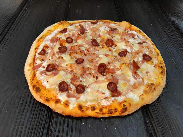 London strike cafe - Пицца Бавария