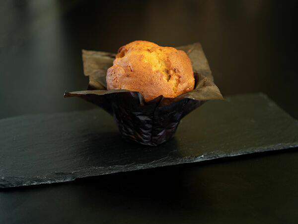 Пекарня Буханка - Маффин сливочный с брусникой