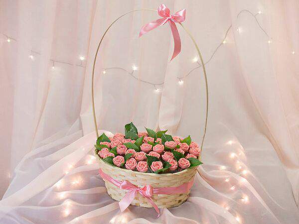 F.Lovers - 41 роза в корзинке