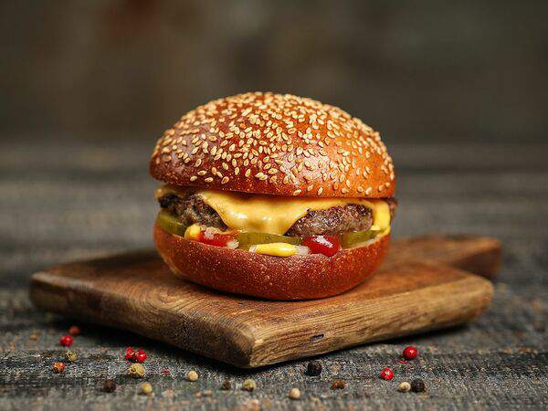 Франклинс Бургер - Чизбургер