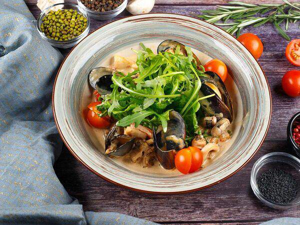 Мистер Ягер - Салат Дары моря