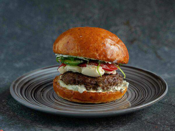 Macarena - Греческий бургер