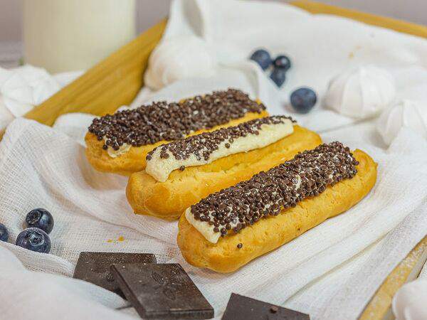 Пекарня Буханка - Набор эклеров с масляно-ванильным кремом