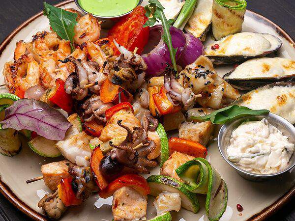 Фрау Мюллер - Большое угощение из морепродуктов