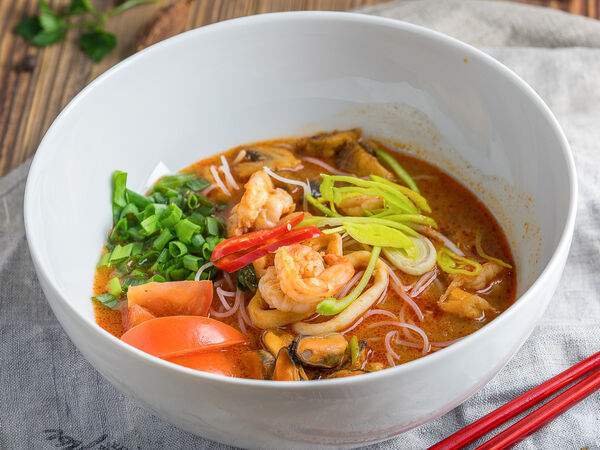 Куда? В гастролеры! - Суп Том Ям