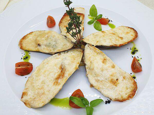 Васнецовъ - Мидии запеченные