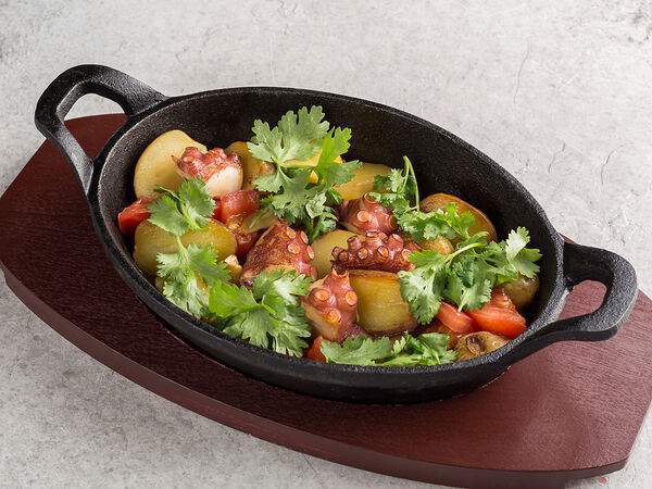 Море рядом - Сковорода с осьминогом