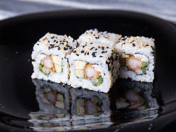 Авокадо - Шримп ролл