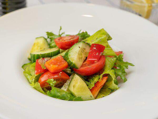 Centrale - Салат из свежих овощей
