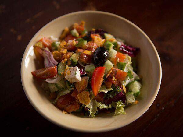 Старый Джек и Три Лепрекона - Салат с копченым лососем