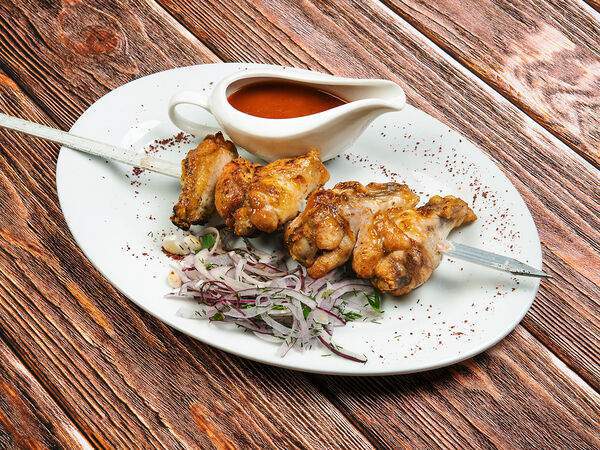 Кафе на Моисеенко - Шашлык из куриных крылышек