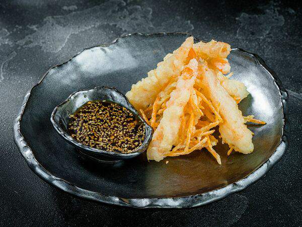 Jimoto - Темпура из креветок с имбирным соусом и юдзу