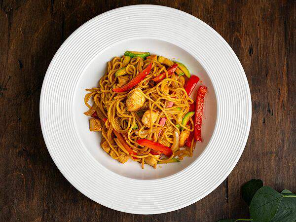 Fresh Gastrobar - Яичная лапша с курицей